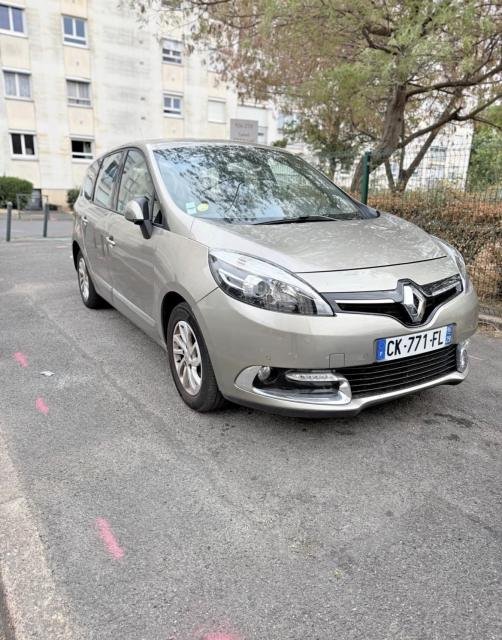2014 2013 Renault Scénic Famille SUV
