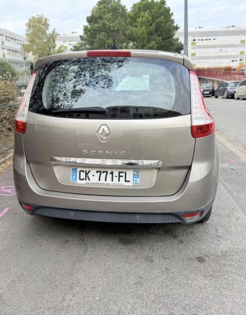 2014 2013 Renault Scénic Famille SUV — photo 6