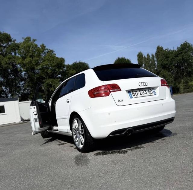 2011 2011 Audi A3 A3 Ambition — photo 2